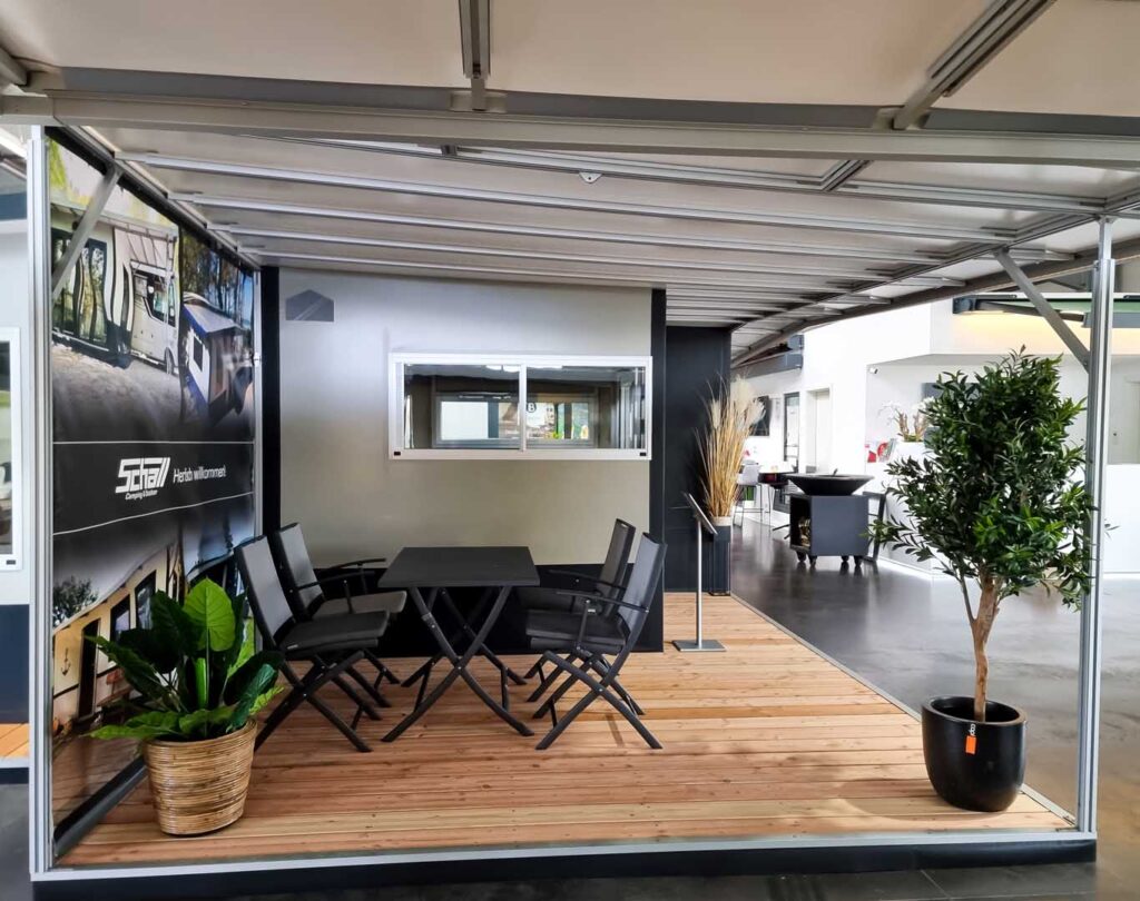 Schall Camping Sonderangebot Messe Hamburg 2025 – Terrasse mit Balustraden